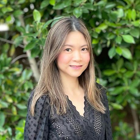 Dr. Maggie Trinh
